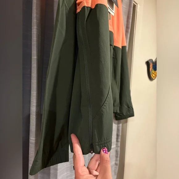 NWT Outdoor Research Women's Ferrosi Anorak Jacket Size Large - Picture 7 of 7